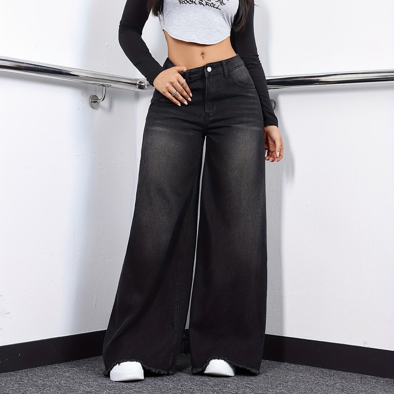 Yiwu Houzhou Clothing Co., Ltd.