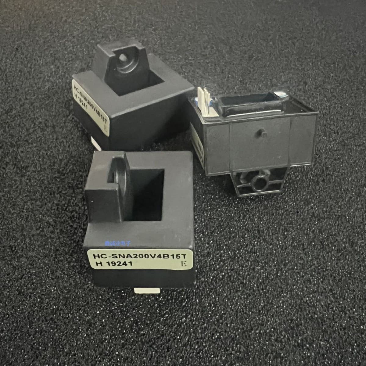 HC-TH400V1B12 HC-SNL300V4B15N HC-SNA200V4B15T 100 400В4B15Т