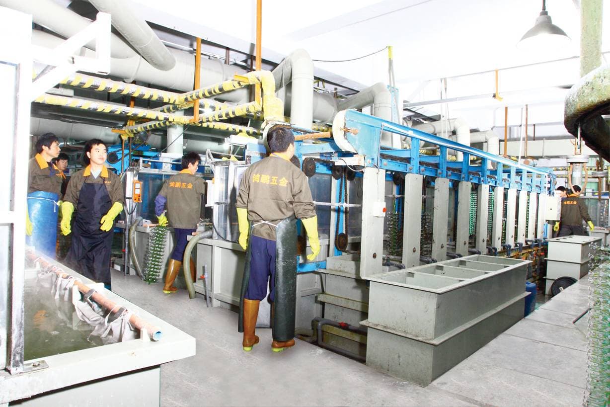 Shishi Hongpeng Hardware & Apparel Co., Ltd.