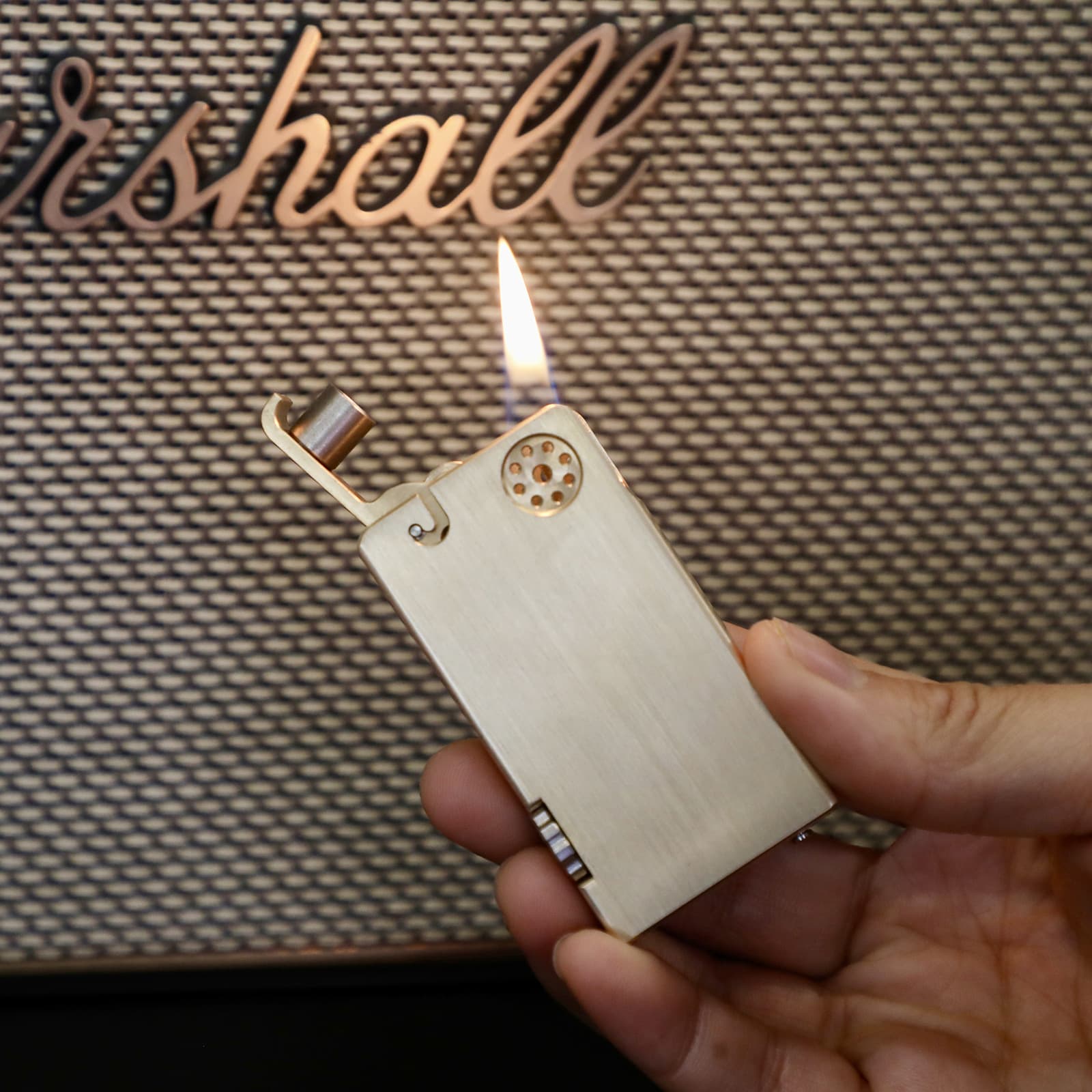 Yiwu Junyi Smoking Accessories Co., Ltd.