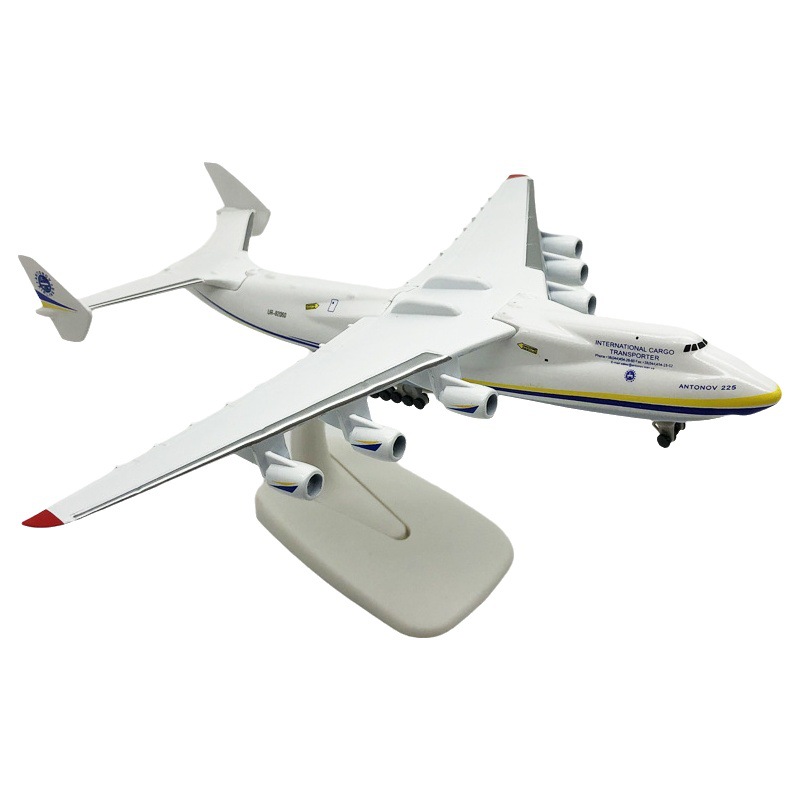 Модель самолета Ан-225 20 см оптом из Китая