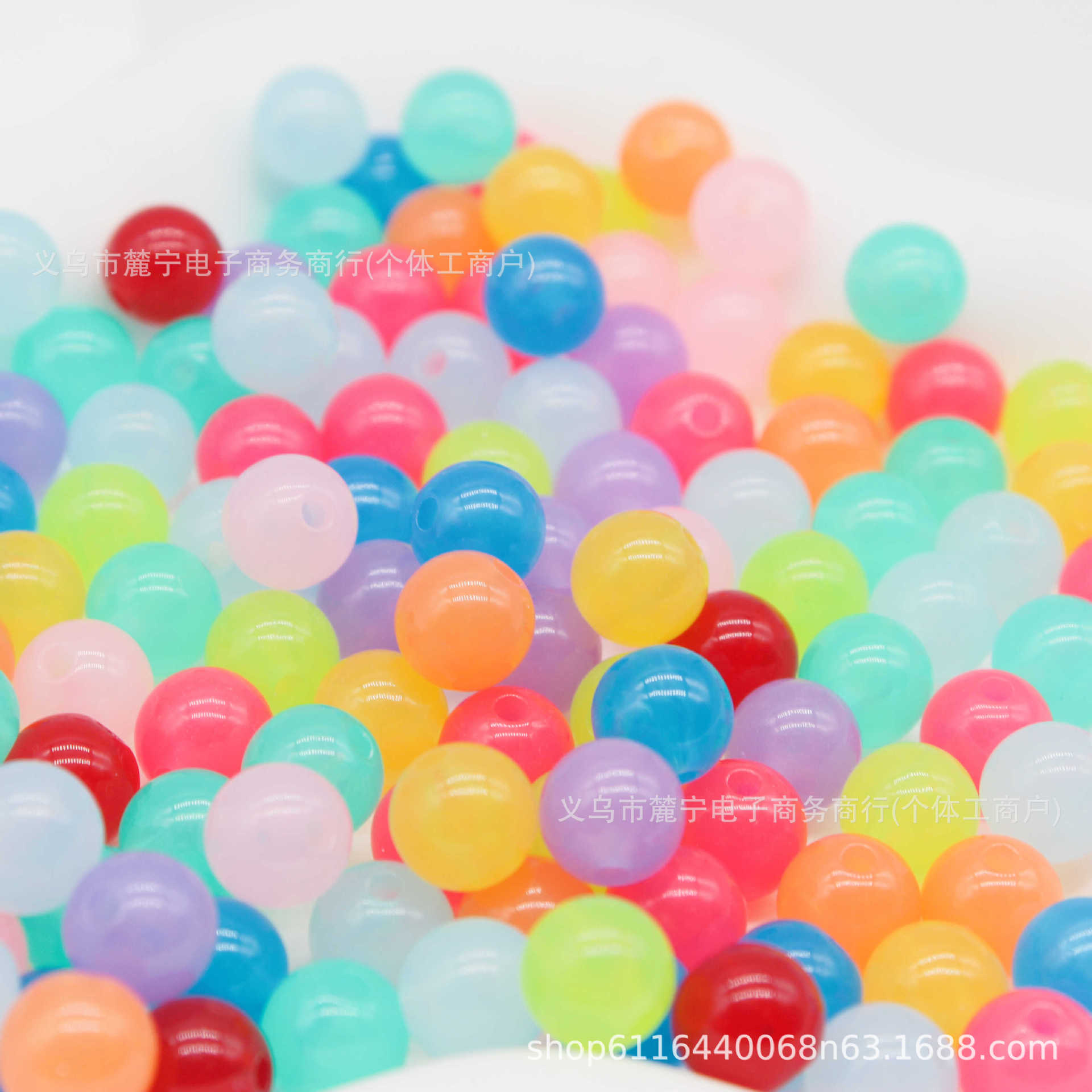 Цветные бусы из смолы для DIY оптом из Китая