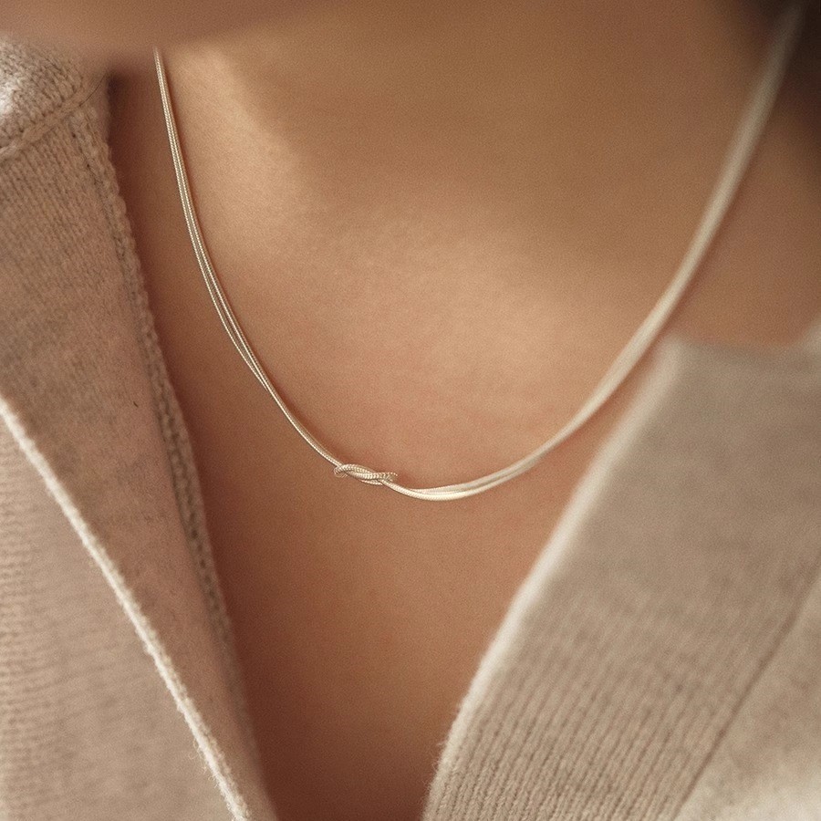 Колье из серебра 925 с змеиной костью оптом из Китая
