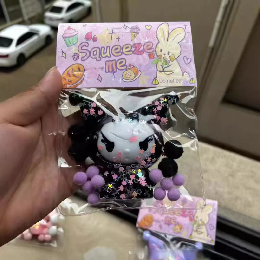 Сквиш Sanrio Kuromi лапка оптом из Китая