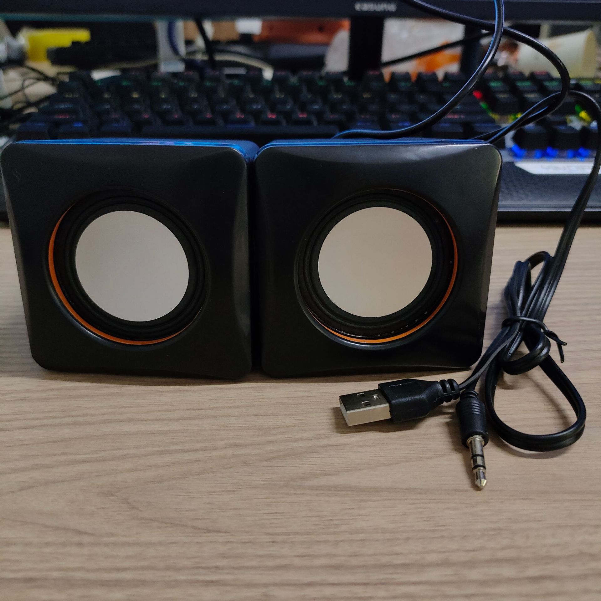 Мини-динамик USB проводной для компьютера и телефона оптом из Китая