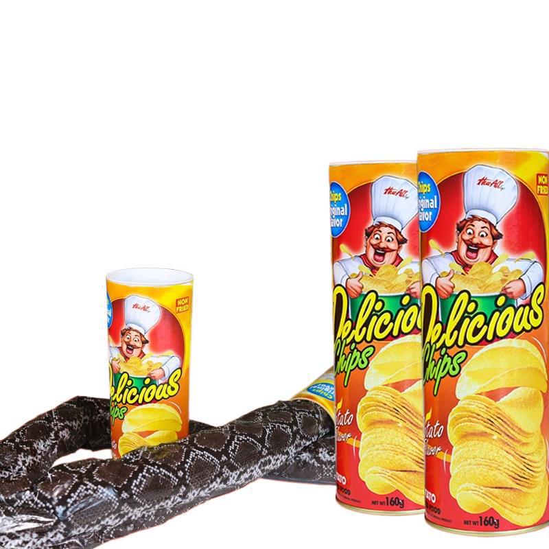 Игрушка-розыгрыш змея в ведёрке чипсов оптом из Китая