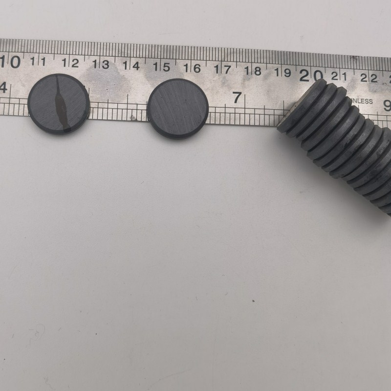 Круглый ферритовый магнит D20×3 для холодильника оптом из Китая